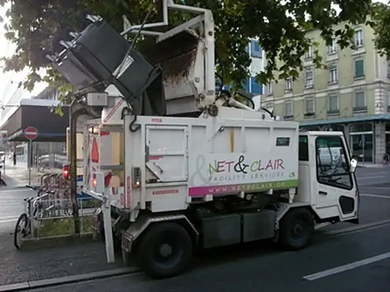 Camion de collecte Net & Clair